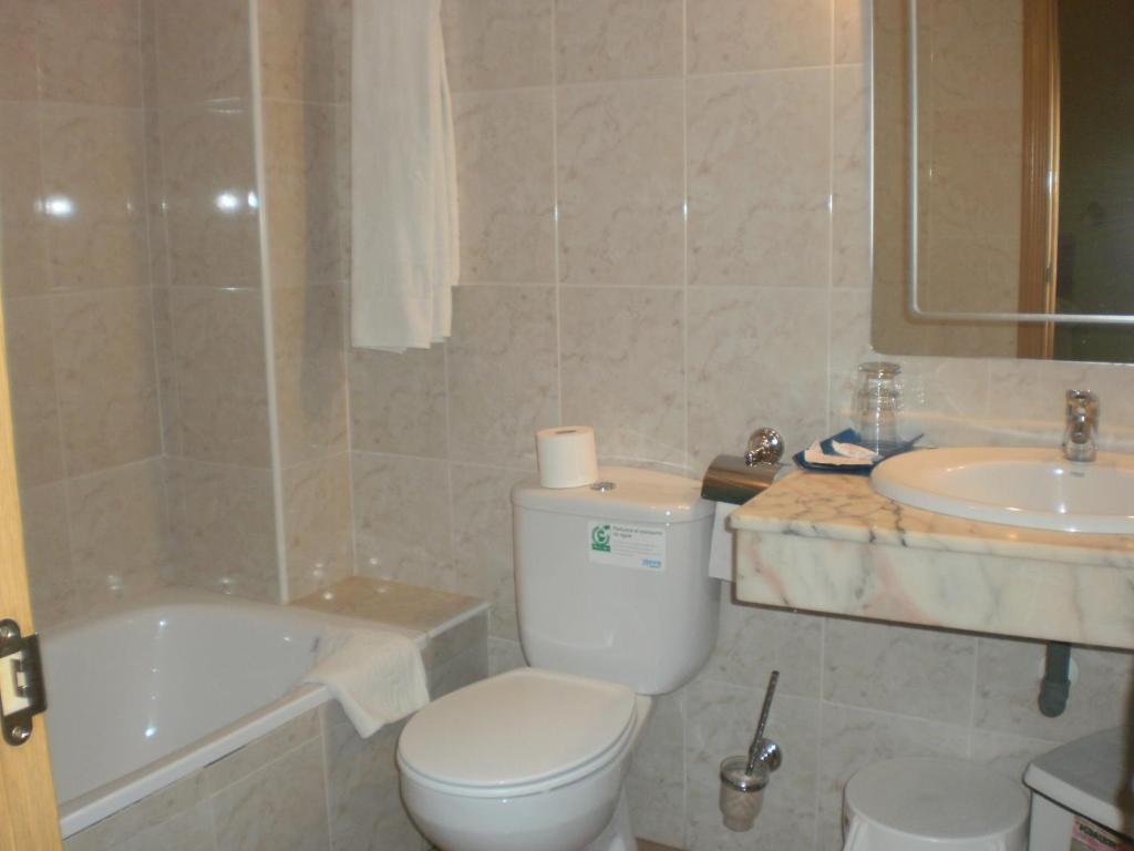 Hotel Dora Пласенсия Номер фото
